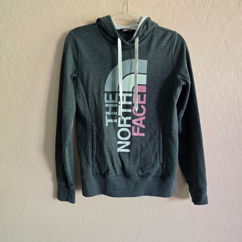The North Face Women's Hoodie Size Small